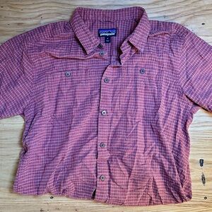 Patagonia - Short Sleeve Button Down - Red - Medium